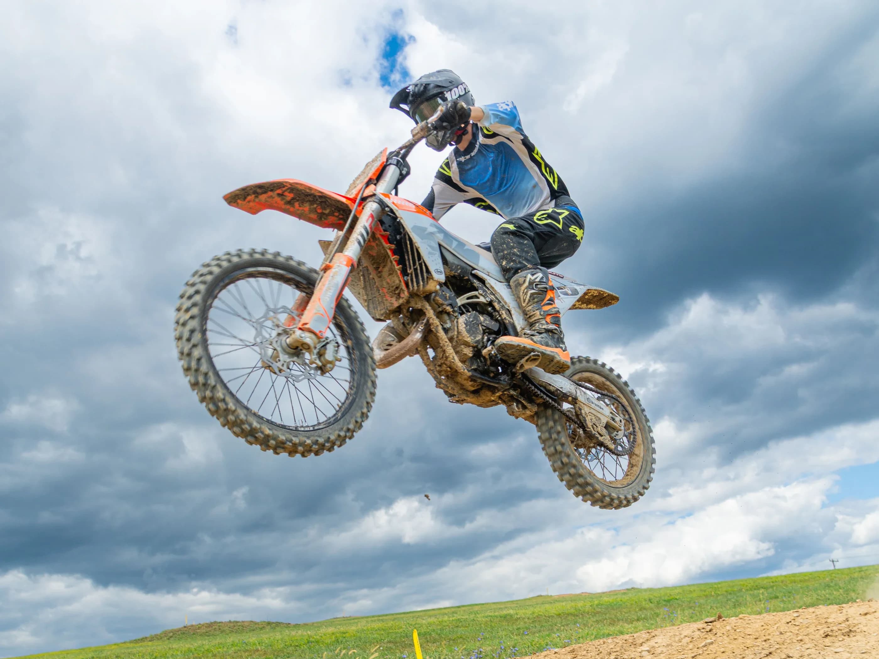 Adult Electric Dirt Bikes — Umbra Electric